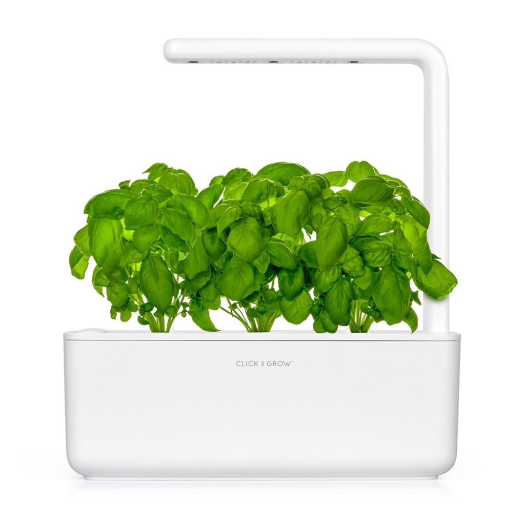 Click and Grow review Smart Gardening 3